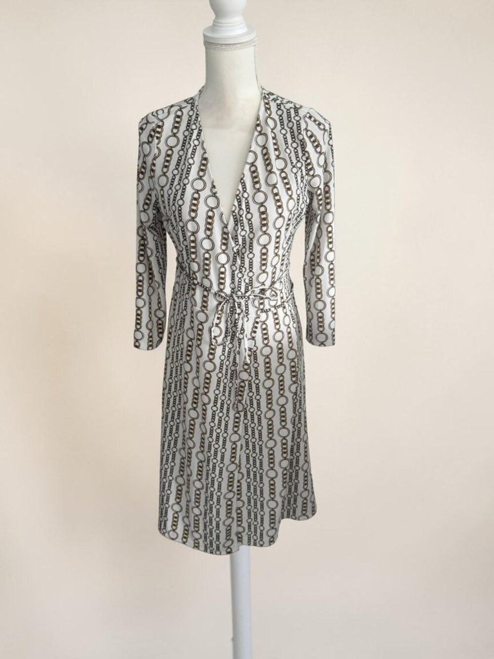 BANANA REPUBLIC Cream Gold Chain Print Wrap Dress Size Small